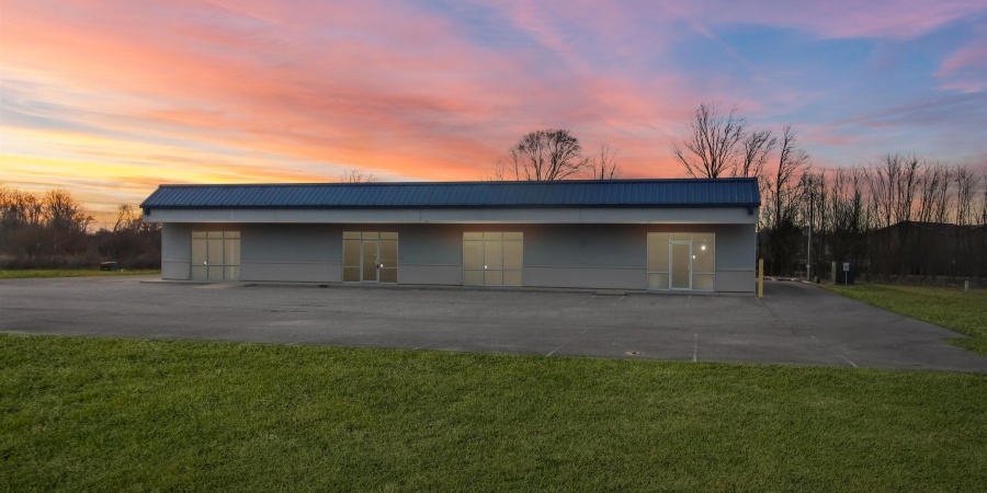 400 E Mahalasville Drive, Martinsville, Indiana 46151,MLS,202602251