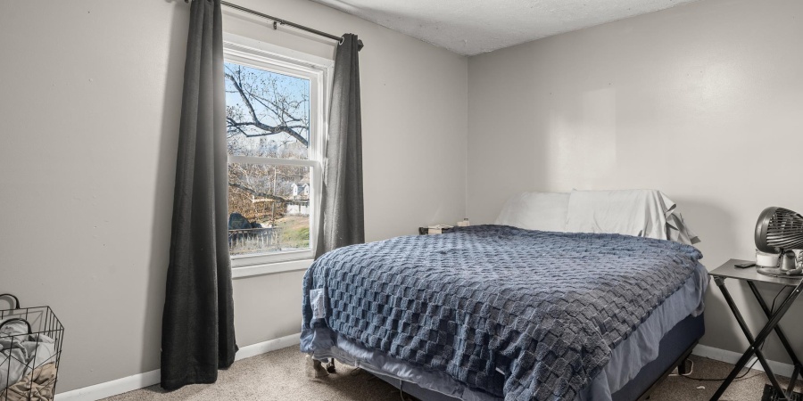 2118 24th Street, Bedford, Indiana 47421,MLS,202602185