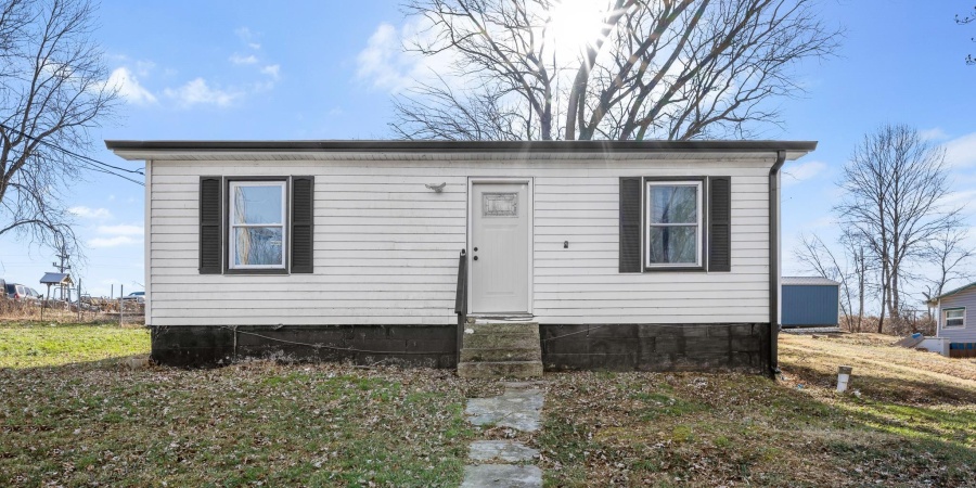 2118 24th Street, Bedford, Indiana 47421,MLS,202602185