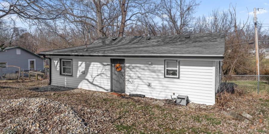 2118 24th Street, Bedford, Indiana 47421,MLS,202602185