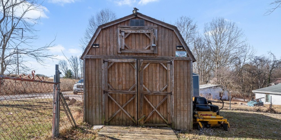 2118 24th Street, Bedford, Indiana 47421,MLS,202602185