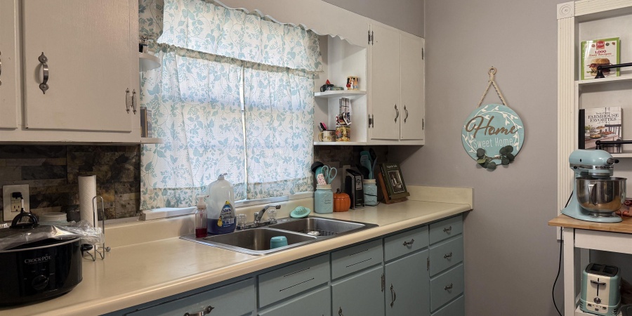 812 24th Street, Bedford, Indiana 47421,MLS,202602232