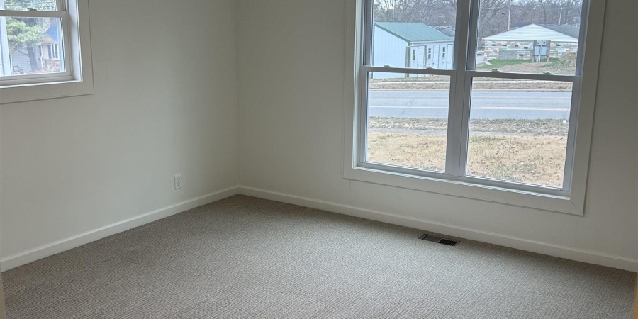 455 W Main Street, Bloomfield, Indiana 47424,MLS,202548526