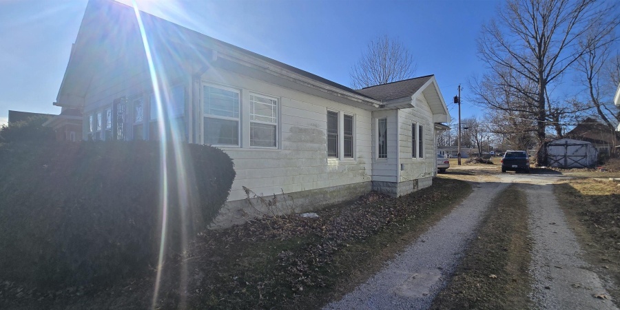 517 S Lawton Street, Jasonville, Indiana 47438,MLS,202602302