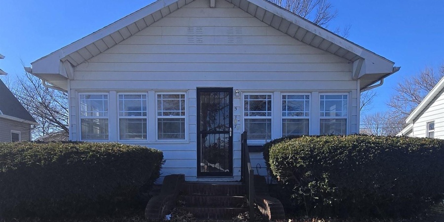 517 S Lawton Street, Jasonville, Indiana 47438,MLS,202602302