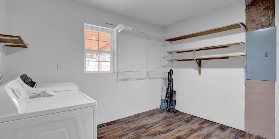 3530 Peerless Road, Bedford, Indiana 47421,MLS,202602325