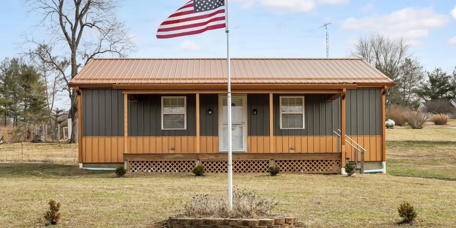 3530 Peerless Road, Bedford, Indiana 47421,MLS,202602325