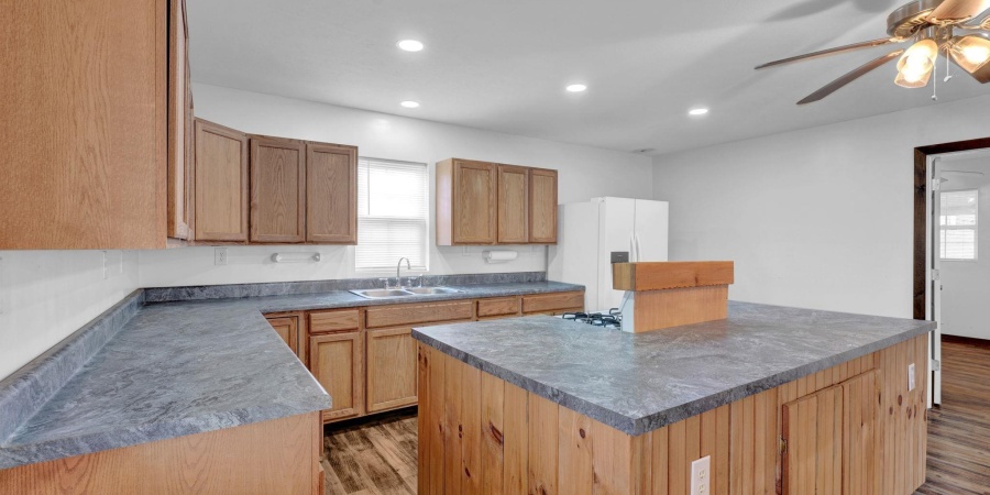 3530 Peerless Road, Bedford, Indiana 47421,MLS,202602325