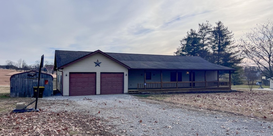 410 Anderson Lane, Bedford, Indiana 47421,MLS,202602361