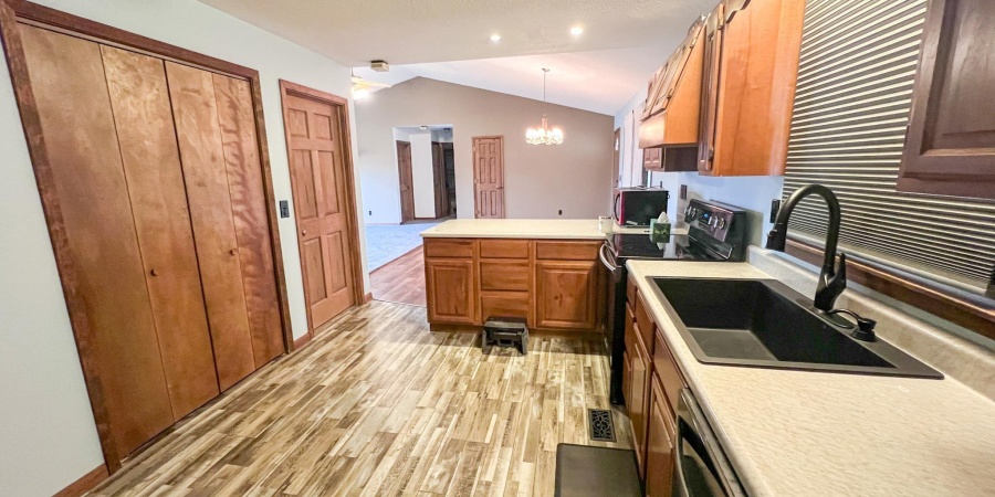 410 Anderson Lane, Bedford, Indiana 47421,MLS,202602361