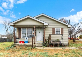 800 Maple Avenue, Greencastle, Indiana 46135,MLS,202547168