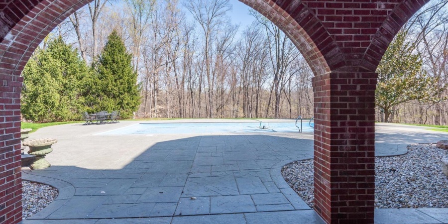 4636 S Hawks Way, Bloomington, Indiana 47401,MLS,202602395