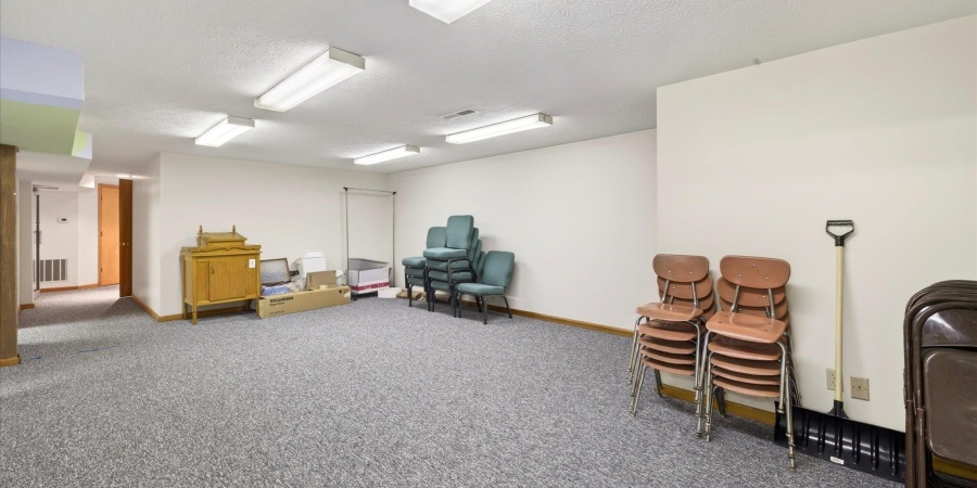 168 N Harrison Street, Spencer, Indiana 47460-1412,MLS,202602532