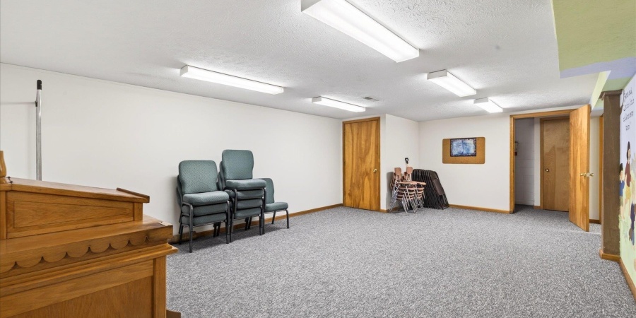 168 N Harrison Street, Spencer, Indiana 47460-1412,MLS,202602532