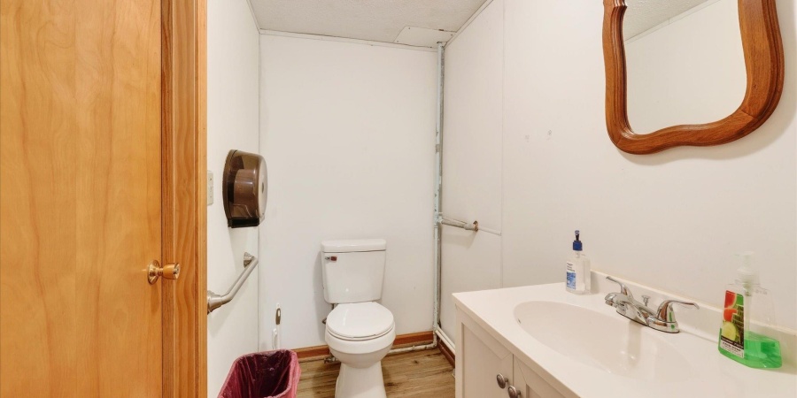 168 N Harrison Street, Spencer, Indiana 47460-1412,MLS,202602532