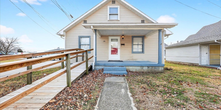 168 N Harrison Street, Spencer, Indiana 47460-1412,MLS,202602532