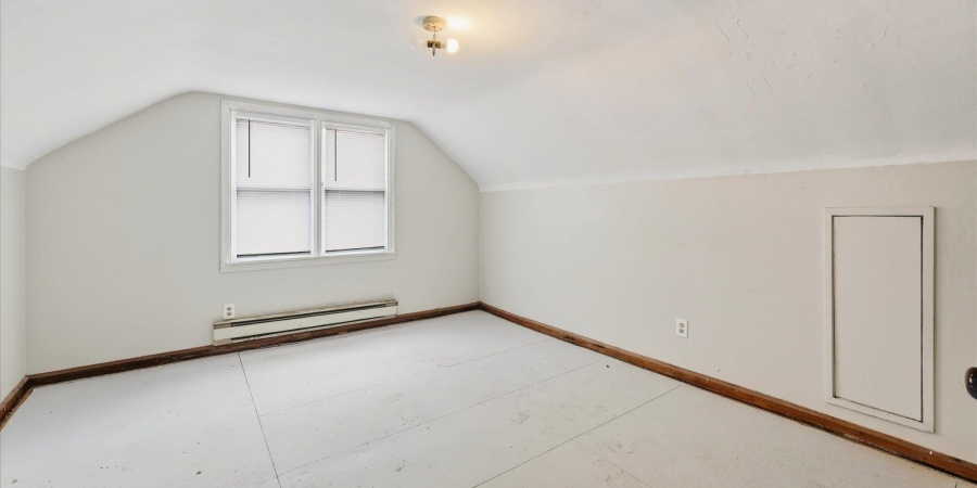 168 N Harrison Street, Spencer, Indiana 47460-1412,MLS,202602532