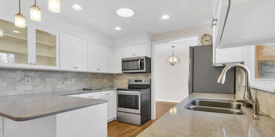 3665 E Robin Road, Bloomington, Indiana 47401,MLS,202602496