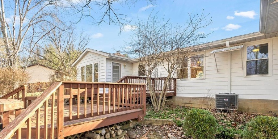 3665 E Robin Road, Bloomington, Indiana 47401,MLS,202602496