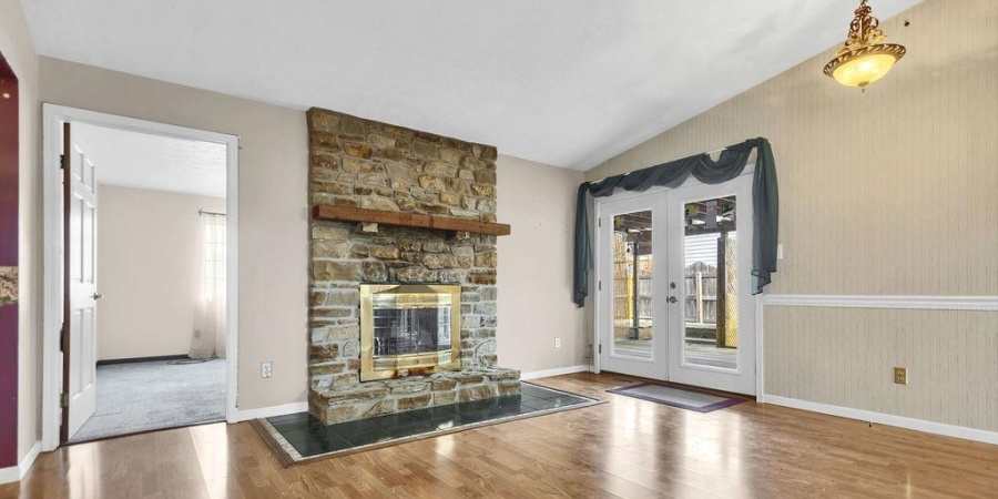 546 W Lois Lane, Bloomington, Indiana 47403,MLS,202602500