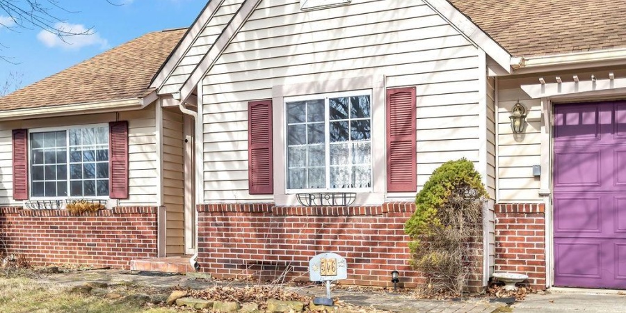 546 W Lois Lane, Bloomington, Indiana 47403,MLS,202602500