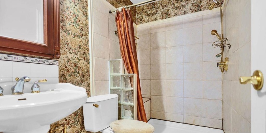 546 W Lois Lane, Bloomington, Indiana 47403,MLS,202602500