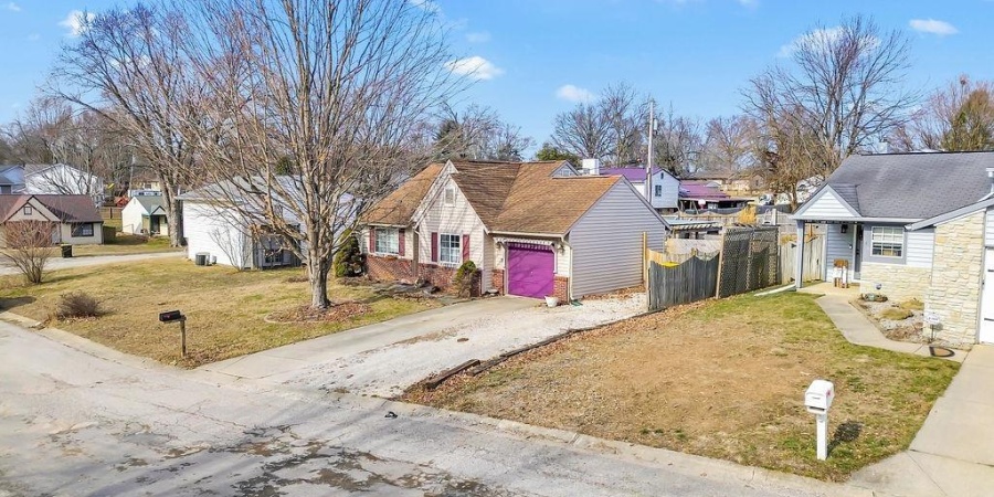 546 W Lois Lane, Bloomington, Indiana 47403,MLS,202602500