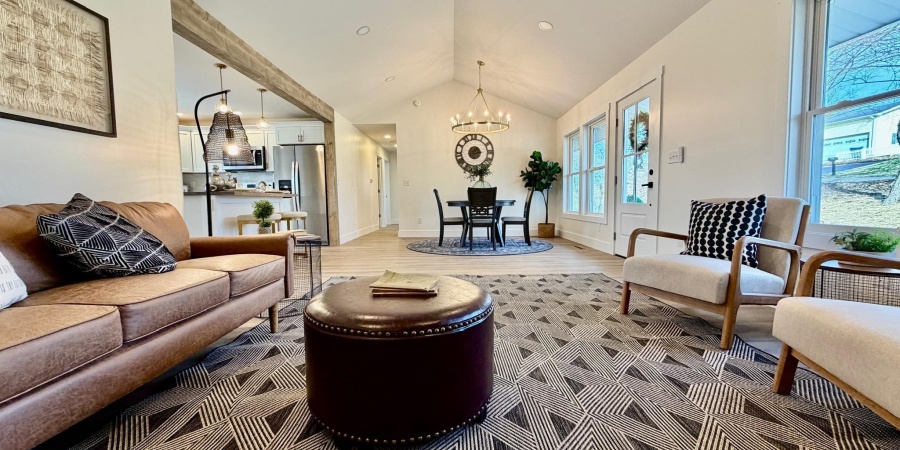 121 Edgewood Drive, Bedford, Indiana 47421,MLS,202602529