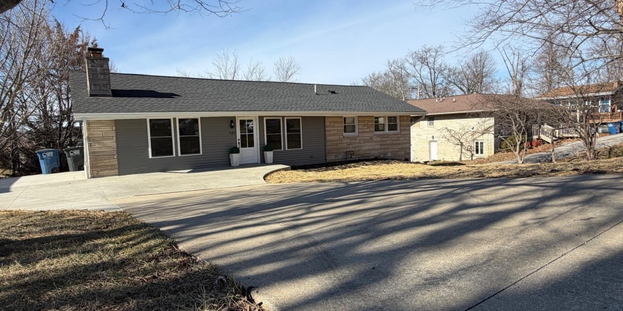 121 Edgewood Drive, Bedford, Indiana 47421,MLS,202602529