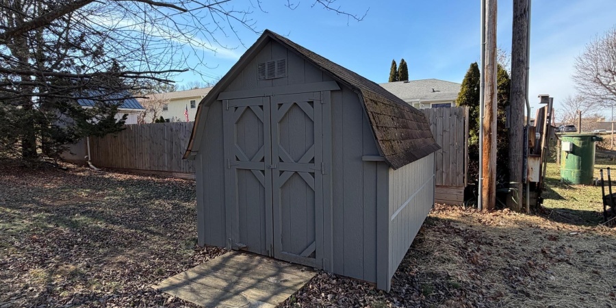 121 Edgewood Drive, Bedford, Indiana 47421,MLS,202602529