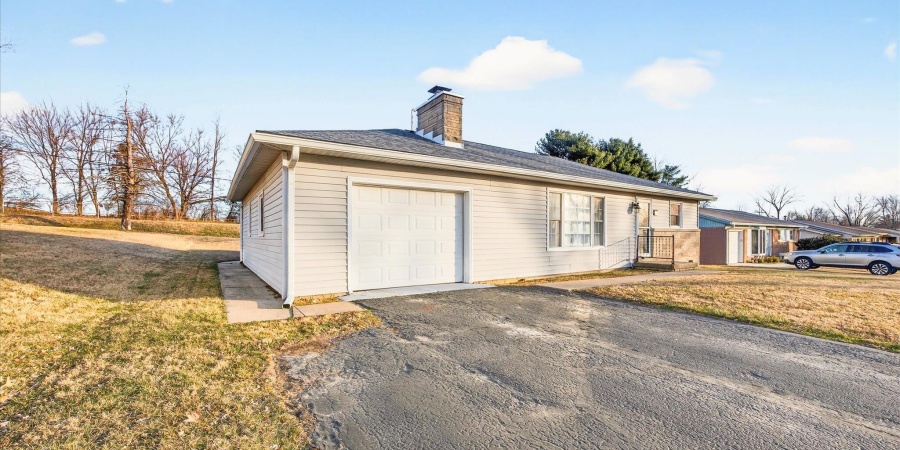 4180 W Grand Avenue, Bloomington, Indiana 47404,MLS,202602570