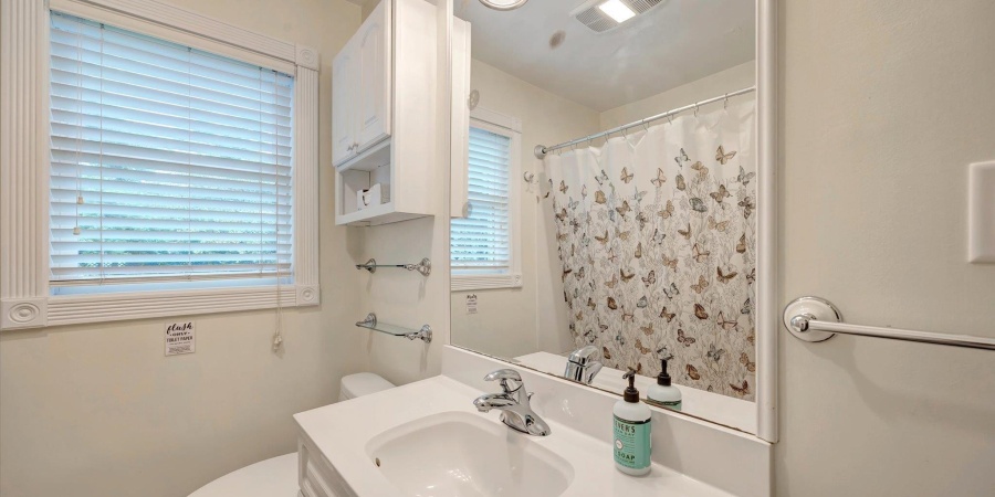 1005 E Maxwell Lane, Bloomington, Indiana 47401-5071,MLS,202520024