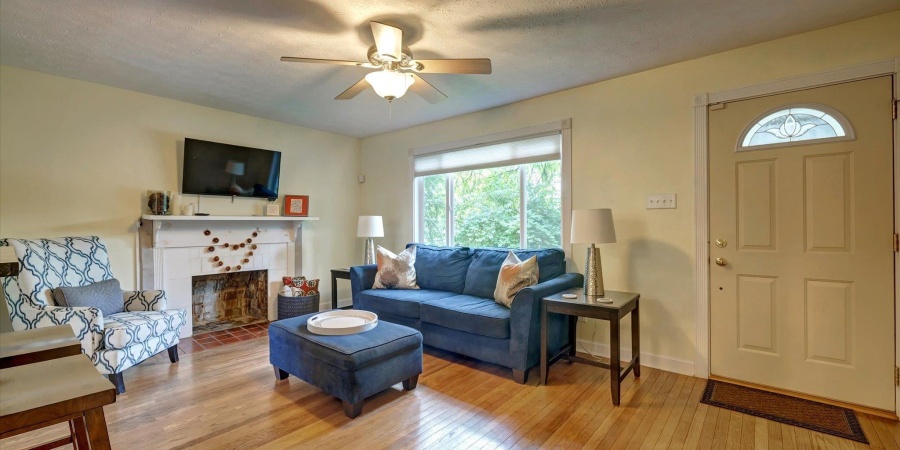 1005 E Maxwell Lane, Bloomington, Indiana 47401-5071,MLS,202520024