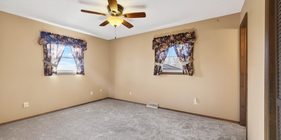 600 Forest Drive, Bloomfield, Indiana 47424,MLS,202602653