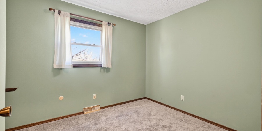 600 Forest Drive, Bloomfield, Indiana 47424,MLS,202602653