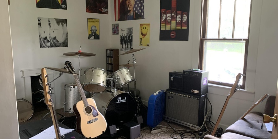 2607 S Rockport Road, Bloomington, Indiana 47403,MLS,202602700