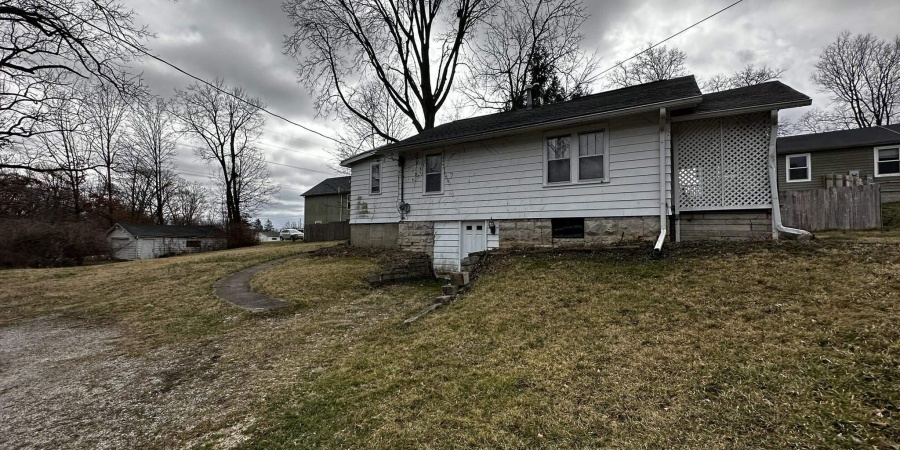 2607 S Rockport Road, Bloomington, Indiana 47403,MLS,202602700