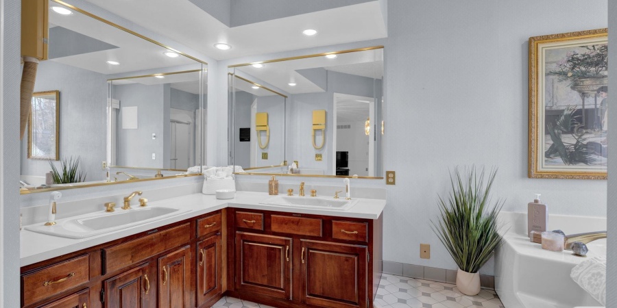 500-10 Greentree Drive, Bedford, Indiana 47421,MLS,202602719