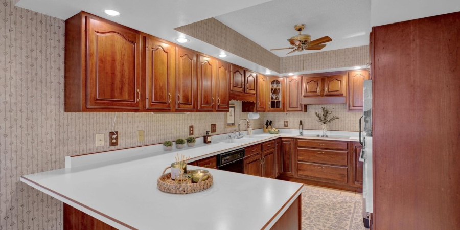 500-10 Greentree Drive, Bedford, Indiana 47421,MLS,202602719