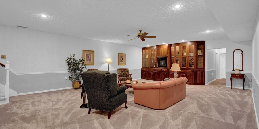 500-10 Greentree Drive, Bedford, Indiana 47421,MLS,202602719