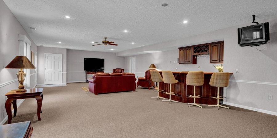 500-10 Greentree Drive, Bedford, Indiana 47421,MLS,202602719