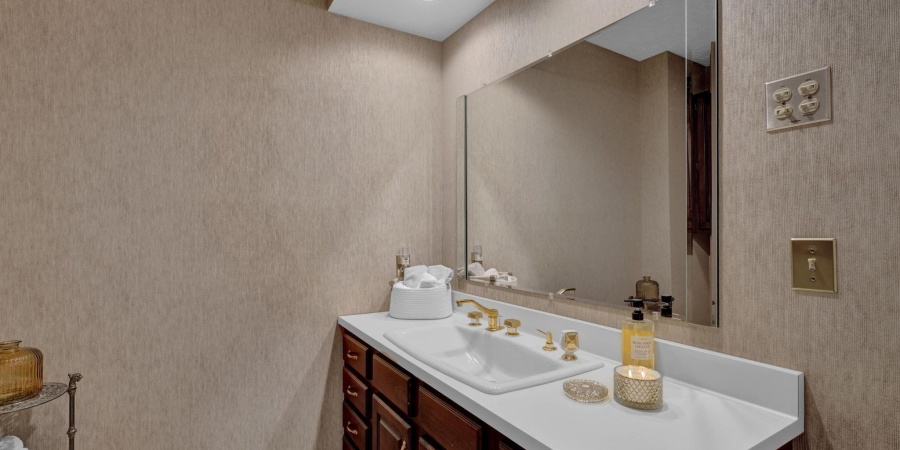 500-10 Greentree Drive, Bedford, Indiana 47421,MLS,202602719