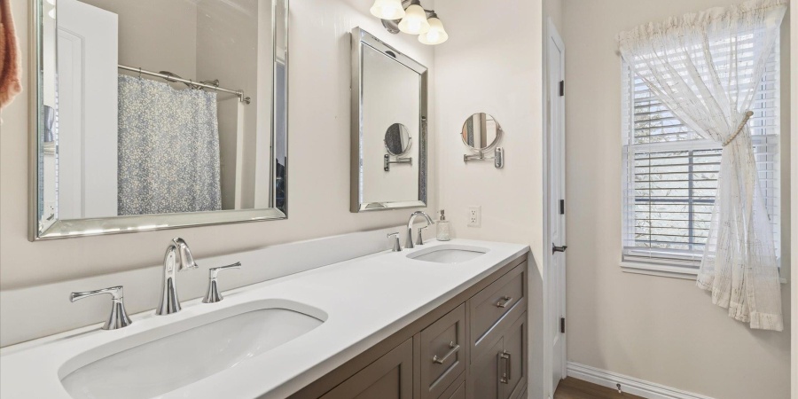 1115 E Azalea Lane, Bloomington, Indiana 47401-4395,MLS,202602751