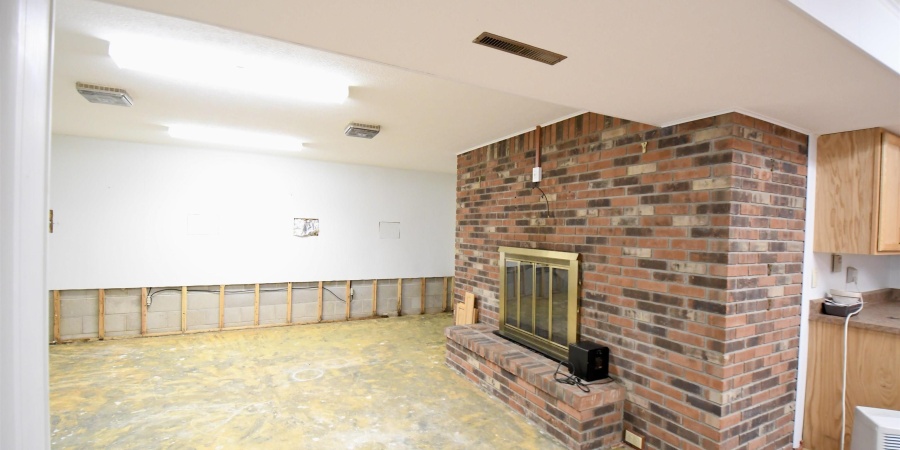 64 Northern Hills Drive, Bedford, Indiana 47421,MLS,202602754