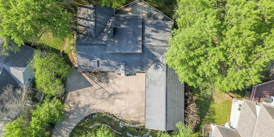 3434 S Ashwood Drive, Bloomington, Indiana 47401-9762,MLS,202602808