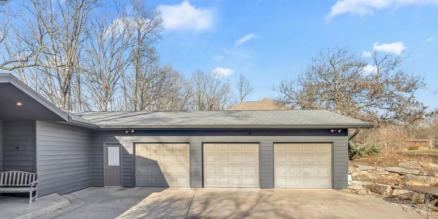 3434 S Ashwood Drive, Bloomington, Indiana 47401-9762,MLS,202602808