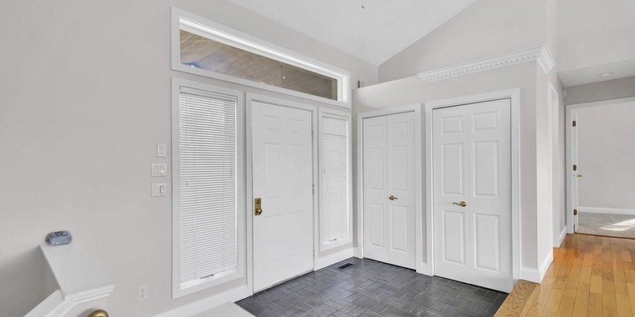 3434 S Ashwood Drive, Bloomington, Indiana 47401-9762,MLS,202602808