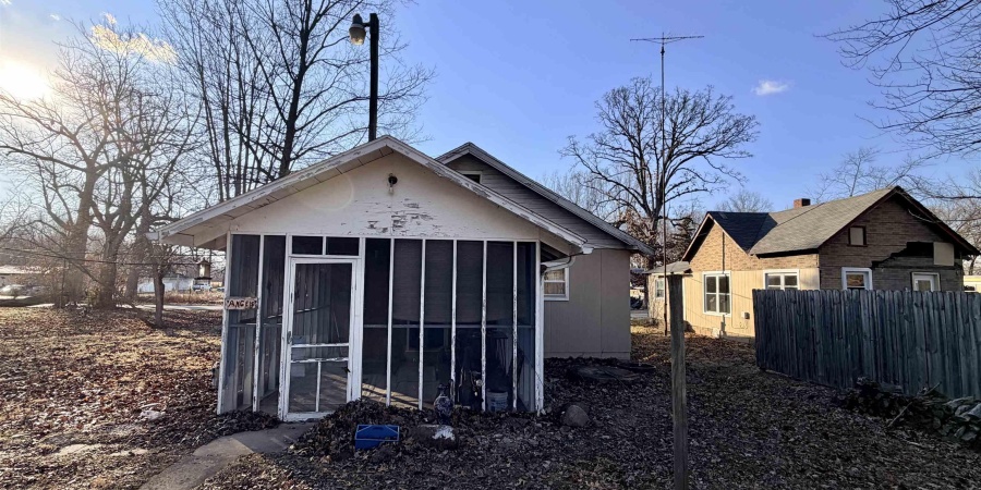 345-341 N Park Street, Jasonville, Indiana 47438,MLS,202602900