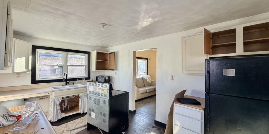 353 N Park Street, Jasonville, Indiana 47438,MLS,202602906