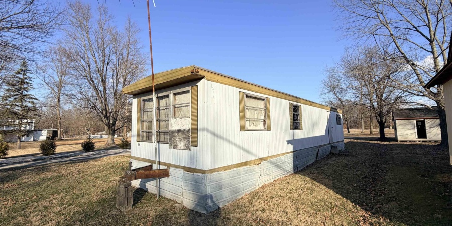 353 N Park Street, Jasonville, Indiana 47438,MLS,202602906